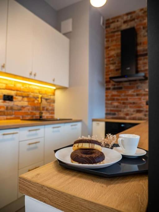 Chic Apartment In Historic Koneser Area Varsóvia Exterior foto