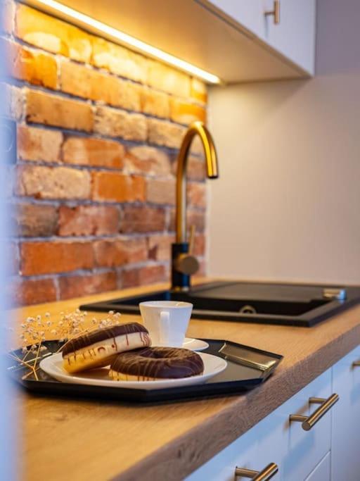 Chic Apartment In Historic Koneser Area Varsóvia Exterior foto