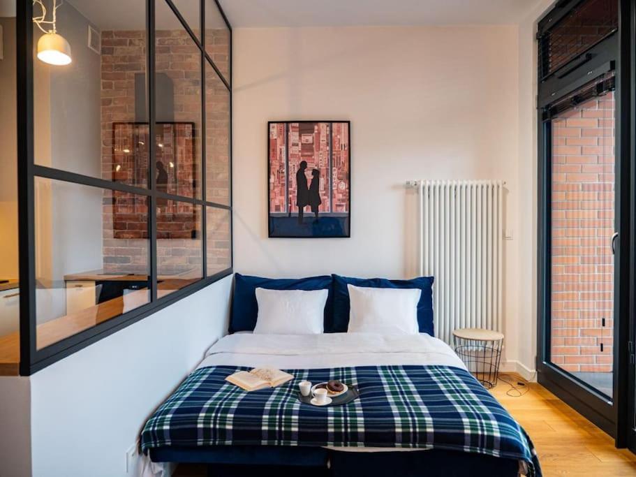 Chic Apartment In Historic Koneser Area Varsóvia Exterior foto