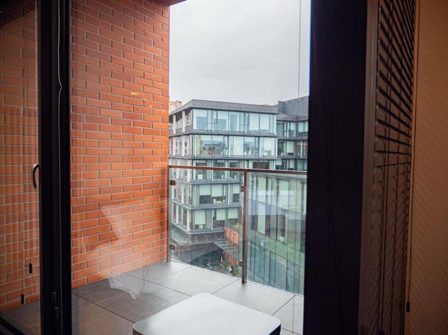Chic Apartment In Historic Koneser Area Varsóvia Exterior foto