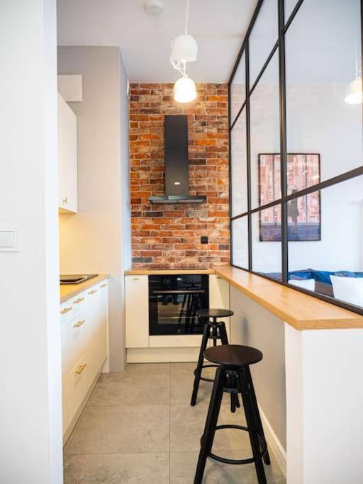Chic Apartment In Historic Koneser Area Varsóvia Exterior foto